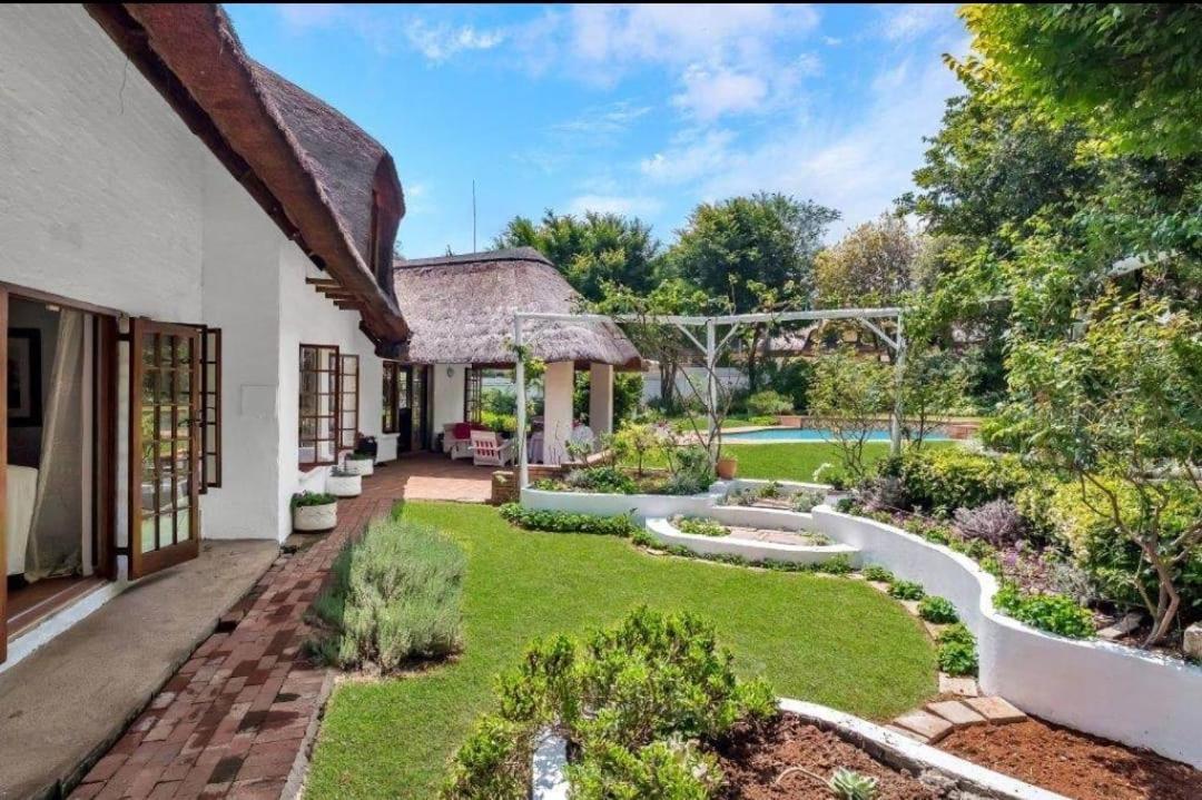Libra Lodge Sandton Exteriér fotografie